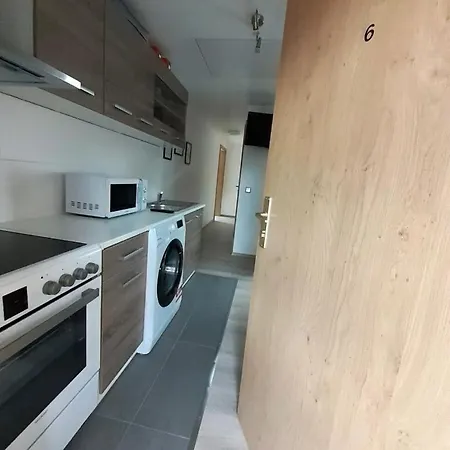 Monteurwohnungen In *