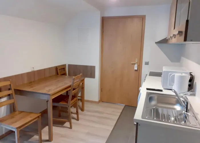 Monteurwohnungen In Apartament