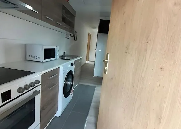 Monteurwohnungen In *